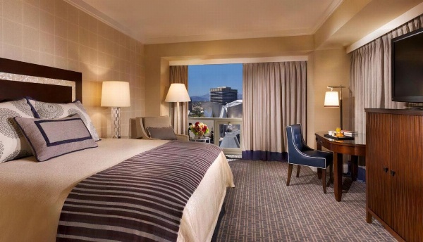Omni Los Angeles Hotel At California Plaza Main image